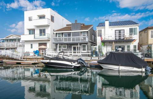 Sunset Island 3 Level Home on the Water sleeps 10 - Photo 59