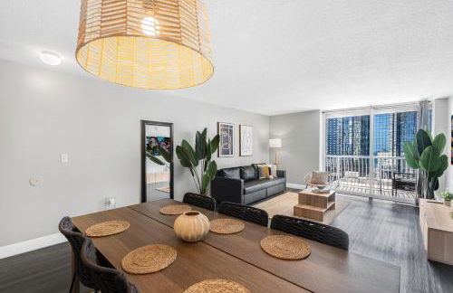 Luxurious 3BR Condo with Pool in Brickell - Foto 12