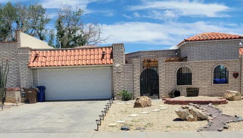 The Ritz Spa Sanctuary hot tub/patio/fam/pet - Foto 2