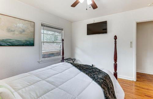 Historic Heart of Tuskegee! Cozy Home Near Campus - Foto 14