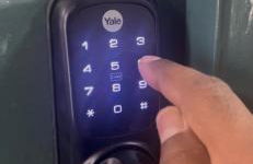 Large 3 bedrm apartment in heart of Theatre Land - Photo 23