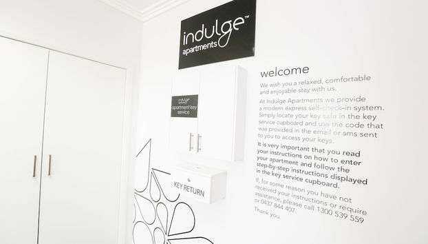 Mostrador de check-in y check-out