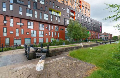 City SuperHost - Beautiful Canal Facing Apartment - Foto 20