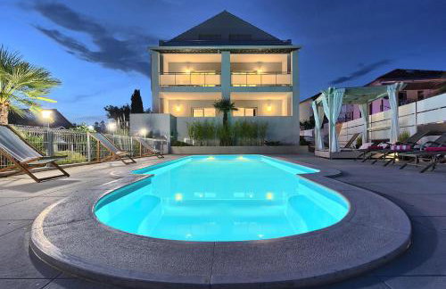 Villa Anadi - Foto 1