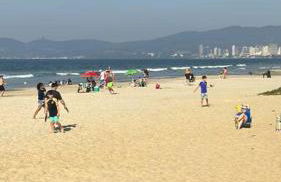 Ap pé na areia itapema frente mar - Foto 9