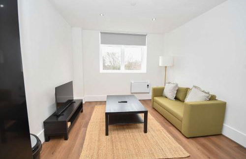 Modern 1 Bedroom Apartment in Morley with Parking - Foto 23