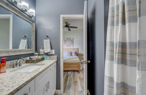 Peaceful Lady Lake Home with Screened-In Porch! - Foto 15