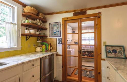 Adorable Oak Bluffs Cottage - Foto 8