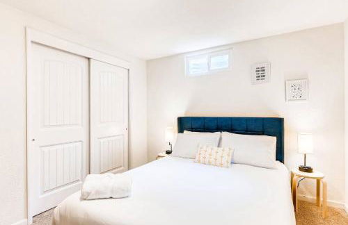 Family Retreat! By Denver + Hot Tub, Sleeps 10! - Foto 62