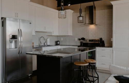 Modern Industrial Loft for Two - Foto 8