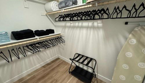 Stunning Haven with Pool Gym Parking Close to Disneyland - Foto 4, wardrobe