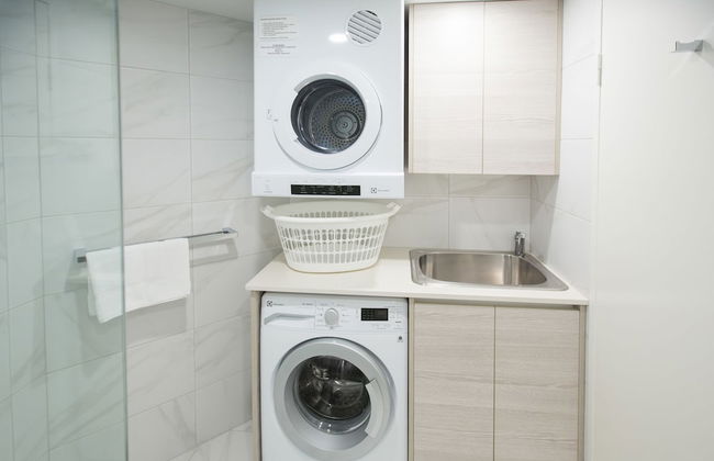 Miami Beachside Holiday Apartments - Photo 29