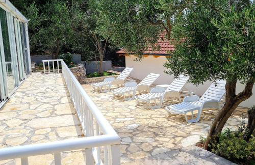 Vila Maslina Apartments mit Pool und Garten nahe am Strand - Foto 7