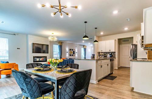 Special Deal! Raleigh Luxe Family Retreat, 15 Min to Downtown, Kids Gear, Fast WiFi for WFH, EV & Pet Friendly - Foto 6