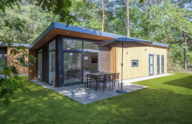 Modern Lodge With Dishwasher, Near Helmond - Photo 1