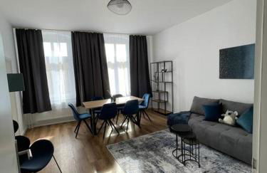 LUCKY STAYS LS10 - Vollausstattung - Zentrum - Aufzug - große Küche - 2 Zimmer - Smart-TV - Foto 17