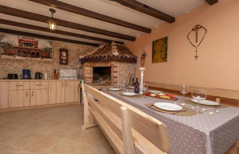 4 Bedroom Gorgeous Apartment In Korlat - Foto 12