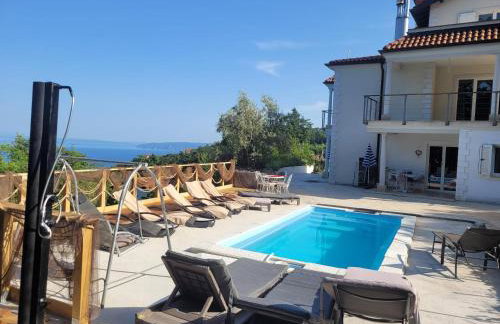 Apartments Chiara mit Meerblick und Pool und Jacuzzi - Foto 16