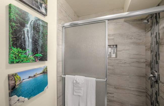 NEW KBM Resorts - FREE CAR - Garden View - Hale Ona Loa - Charming 1 Bedroom at Oceanside Resort HOL-102 - Foto 107