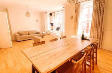 Luxury 3 bedroom, 3 bath apt by Oxford St & Soho - Foto 1