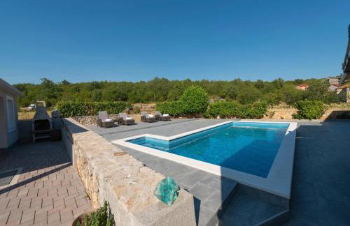 Villa in Ugljane With Private Pool - Foto 14