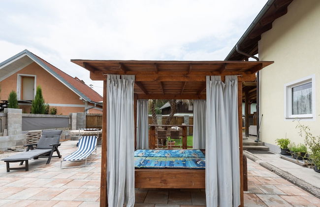 Modern Holiday Home in Pinsdorf With Garden - Photo 50