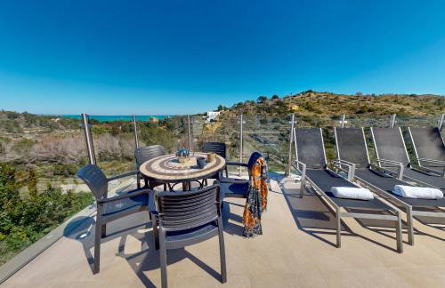 Villa León en Denia, vacaciones con barbacoa en terraza, piscina privada y vistas al Mediterráneo by Family Homes - Foto 32