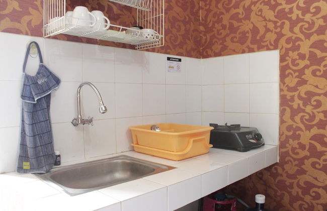 Minimalist 2BR Apartment at Gateway Ahmad Yani Cicadas - Photo 12