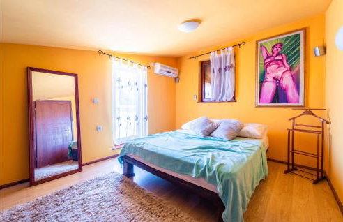 4 Bedroom Lovely Home In Veliki Vareski - Foto 28