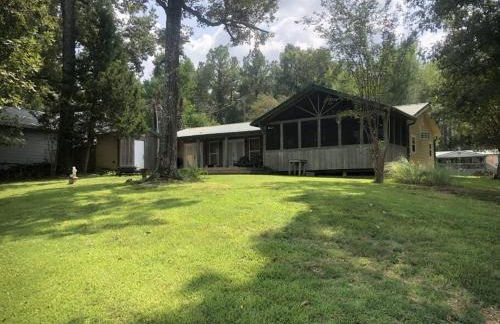 Cozy lakefront cabin with boat house and ramp on T - Foto 13