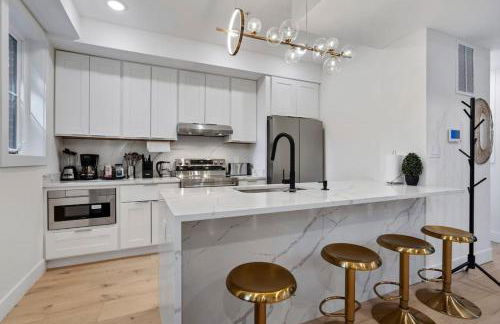 Capitol Hill 3 Charming Townhouse in Downtown DC with Modern Kitchen with Rooftop views - Foto 1