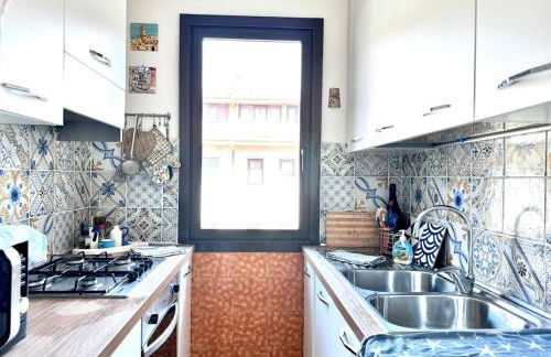 la farfalla blu sul mare - Foto 16