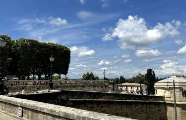 Appart Lumineux 2ch proche Près d'Arènes avec wifi tv et patio - Foto 23