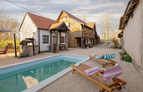 Awesome Home In Martinska Ves - Foto 6