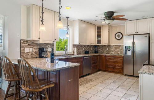 Lake Escape Lakefront Lodge at Red Bud Cove - Foto 7