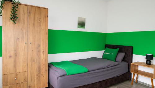 Livemore24 - Apartment 1 in Duisburg WLAN - Smart-TV - 24-7 Check-in und Küche - Foto 5