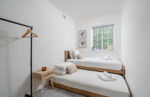 NEW! Cosy Flat - Free Secure Parking - Wapping Station - Foto 17