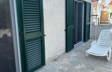 Do 8 osoba 3 sobe 2 terase - Foto 14