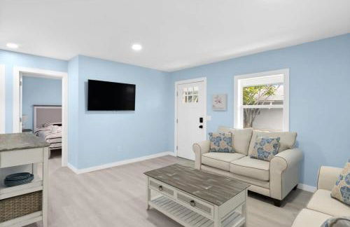 Stunning River District Residence near Beaches - Foto 8