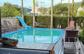 Casa em Bombinhas com piscina - Foto 2