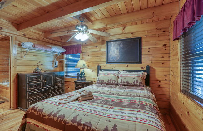 Creek Heaven - 2 Bedrooms, 2 Baths, Sleeps 6 Cabin by RedAwning - Foto 2