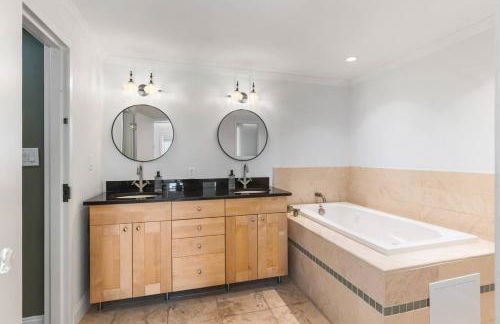 Pool, Walk Restaurants plus Bars on Famous Music Row - Foto 31