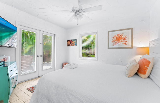 Crescent Beach Villas - West by Beachside Management - Photo 4