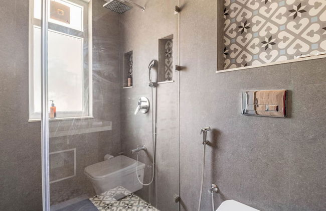 Aria - Lux 5BR Villa in Anjuna Perfect for Groups - Photo 37