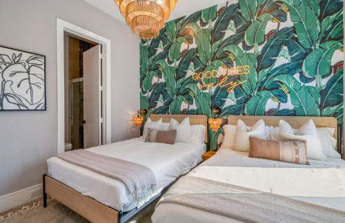 Luxury Downtown Getaway with Breathtaking Views - Foto 15