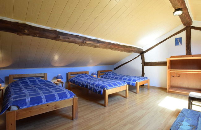 Authentic Holiday Home in Gouvy near Forest - Photo 8