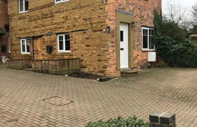 2 Bedroom Holcot Cottage - Foto 6