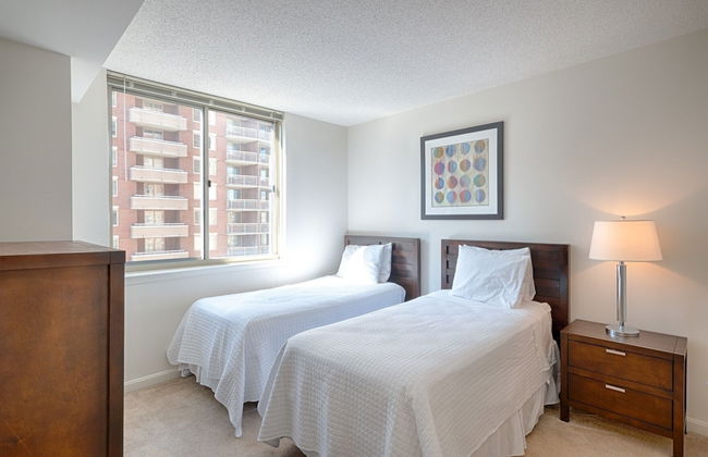 National at Ballston Place - Photo 7