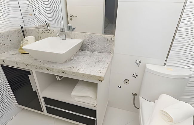 Casa com piscina 5 suites 1 quarto e AC - Photo 28