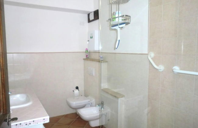 Holiday Home in Pietrafitta Near Lake Trasimeno - Photo 17